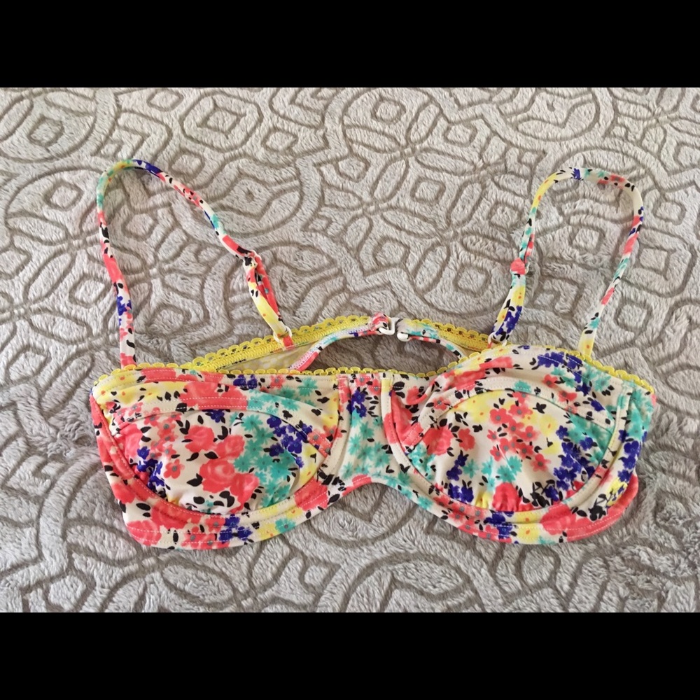 XS Billabong Bikini Top